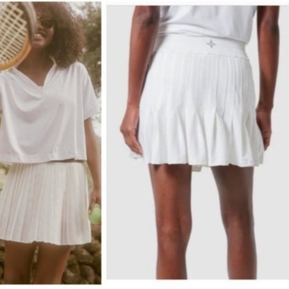 NO OFFER NEW Tuckernuck Sport white & Fresh Buds pleated sports  size XS - Picture 15 of 15